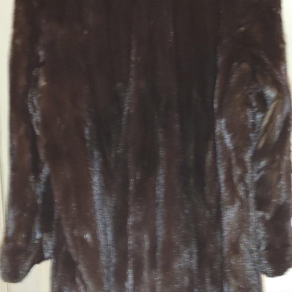 Mink coat plus size 3X  Natural Dark Mahogany/ Black Mink Stroller, gorgeous. - Picture 9 of 10